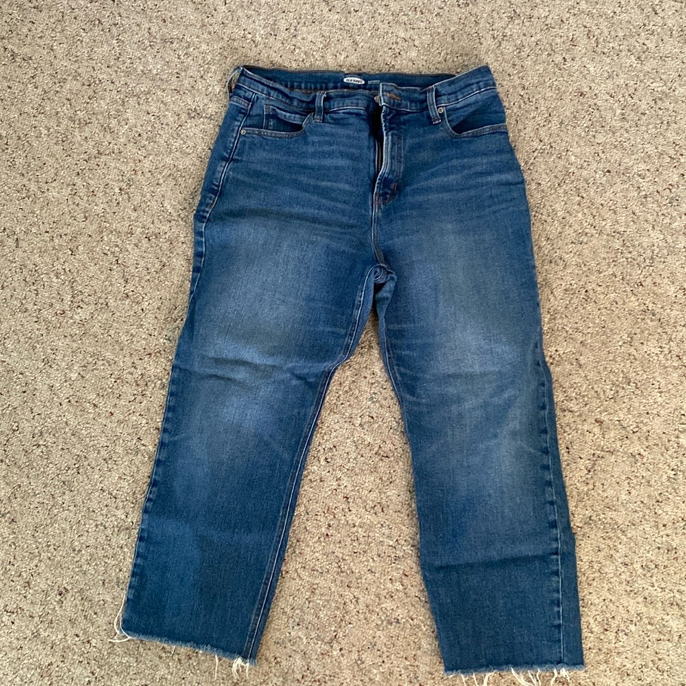 Old Navy Boyfriend Cropped Jeans; Size 10